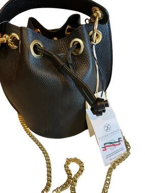 Davina Firenze Italian Leather Bucket Bag Gold Chain Detail